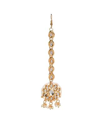 Gold Tone Kundan Maang Tikka With Pearls 3