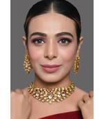 Gold Tone Kundan Inspired Necklace With Earrings