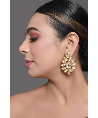 Handcrafted Kundan Embellished Kundan Earrings 3
