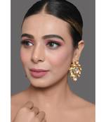 Handcrafted Kundan Embellished Kundan Earrings