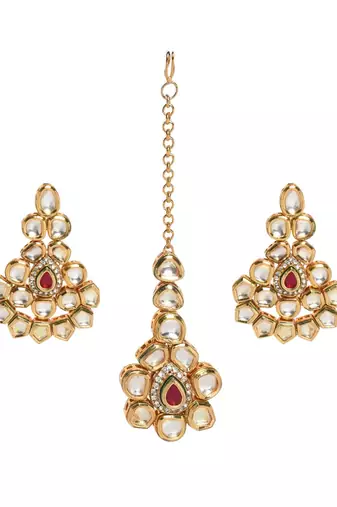 Handcrafted Kundan Studded Gold Toned Earring And Mang Tika Set
