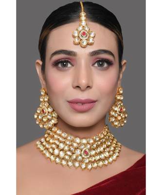 Handcrafted Maharani Kundan Necklace With Earrings & Mang Tika 1