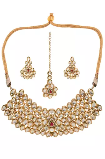 Handcrafted Maharani Kundan Necklace With Earrings & Mang Tika