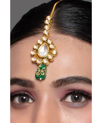 Kundan Gold Toned Green Beaded Mang Tika 5