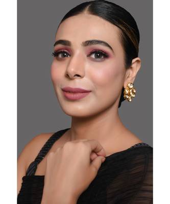 Gold Tone Handcrafted Kundan Earrings 3