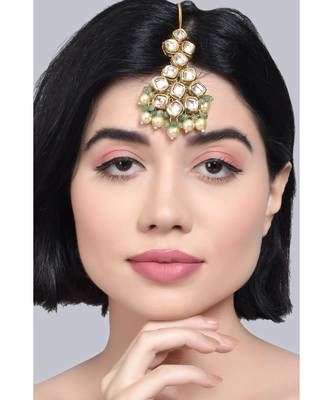 Jade Gold Tone Kundan Maang Tikka With Pearls 1