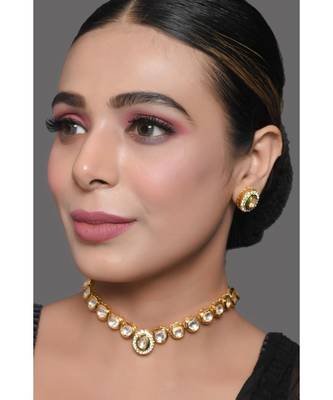Handcrafted Kundan studded necklace with earring 1