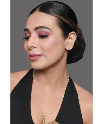 White Gold Tone Kundan Necklace 1