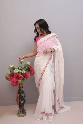 White Pure Georgette Silk Lucknowi Thread Chikankari Embroidery Work Saree 1