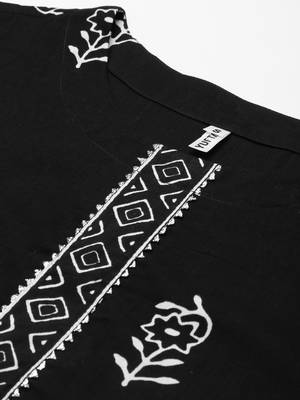 Black printed cotton kurtas-and-kurtis 5