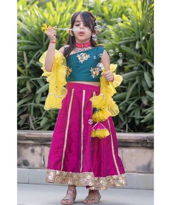 hand embroidered zari work green magenta  lehenga 3