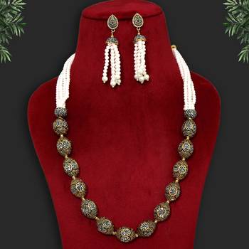 Orange necklace-sets 1