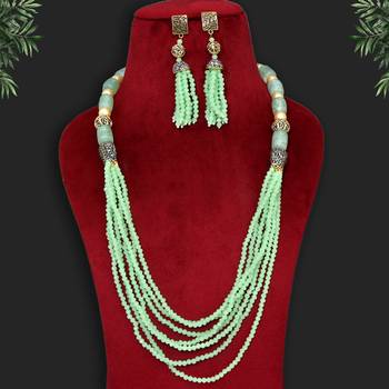 Green necklace-sets 1