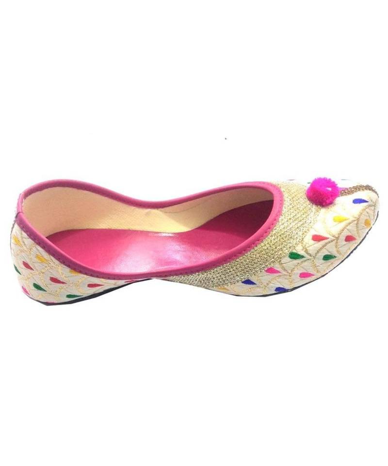 Sonia collections Stylish Ethnic Jutti for women and girls | Jutis/Mojari/Belly Bellies for Women