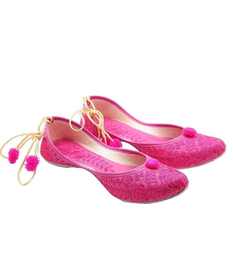 Sonia collections Stylish Ethnic Jutti for women and girls | Jutis/Mojari/Belly Bellies for Women