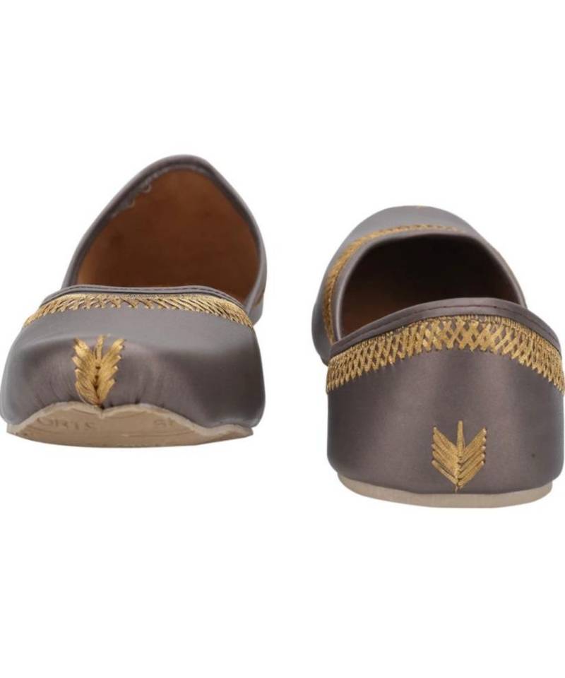 Sonia collections Stylish Ethnic Jutti for women and girls | Jutis/Mojari/Belly Bellies for Women