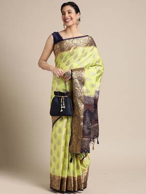 Green woven art silk saree with blouse 2