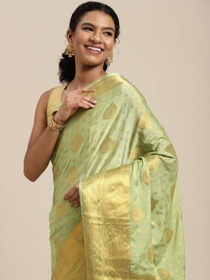 Green woven crepe saree with blouse 2