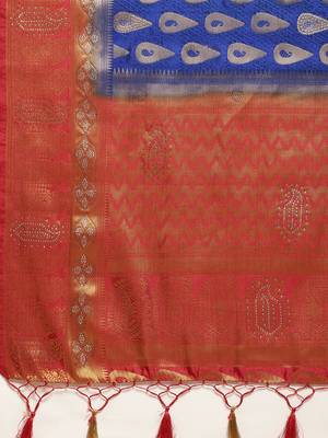 Blue woven art silk saree with blouse 5