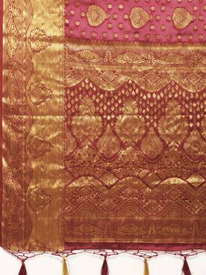 Purple woven crepe saree with blouse 4