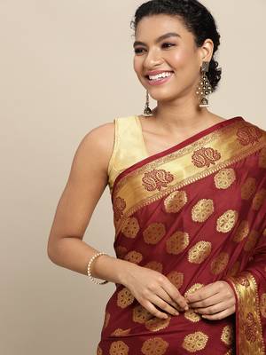 Maroon woven crepe saree with blouse 2