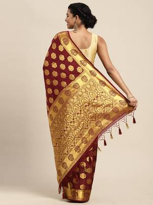 Maroon woven crepe saree with blouse 3