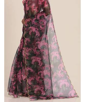 Suta Black  Magenta Floral Printed Organza Saree 4
