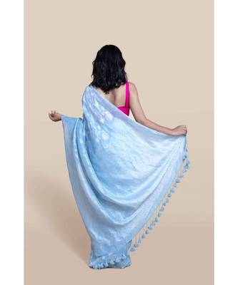Suta Women Powder Blue Woven Design Jamdani Linen Zari Saree 5