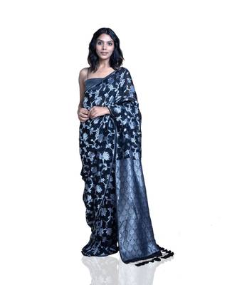 Suta Black  Silver-Toned Woven Design Pure Linen Jamdani Saree 1