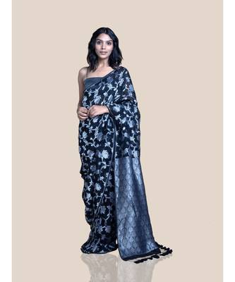 Suta Black  Silver-Toned Woven Design Pure Linen Jamdani Saree 2