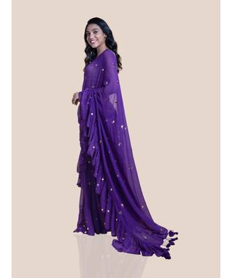 Suta Women Raw Ink Mul Handcrafted Ruffle Chumki Saree 2