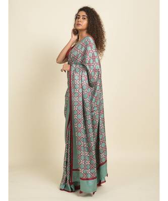 Suta Teal Blue  Red Floral Printed Saree 3