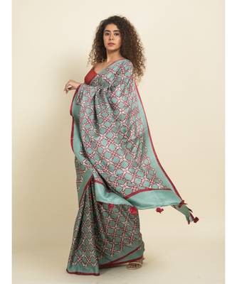 Suta Teal Blue  Red Floral Printed Saree 4