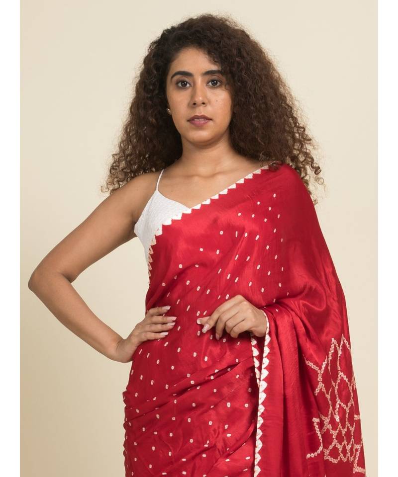 Suta Red  White Bandhani Saree