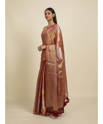 Suta Maroon  Gold-Toned Striped Saree 5