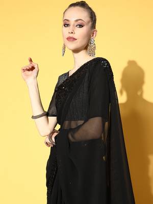 Black plain georgette saree with blouse 4