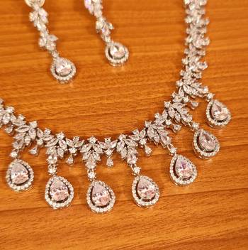 White necklace-sets 3