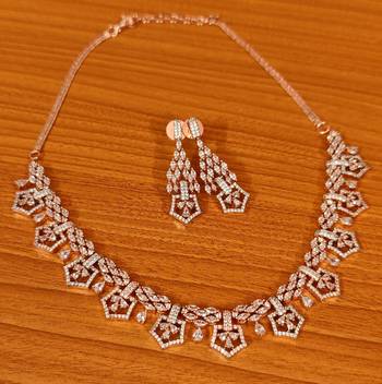 White necklace-sets 1