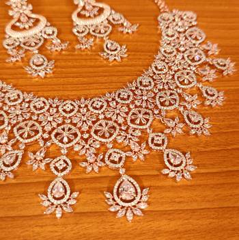 White necklace-sets 3