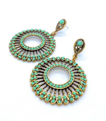 Green zircon  earrings 3
