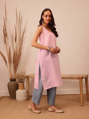 Hand Embroidered Pink Faux Georgette Lucknowi Chikankari Women Kurta With Slip 7