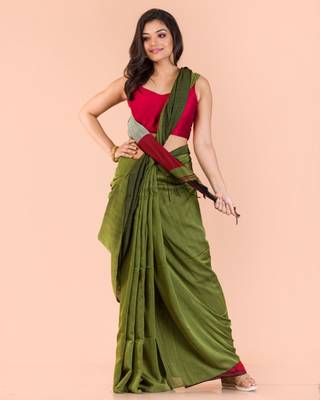 Green hand woven cotton saree with blouse 4