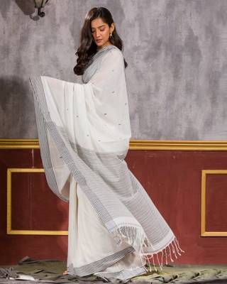 White hand woven cotton saree with blouse 3
