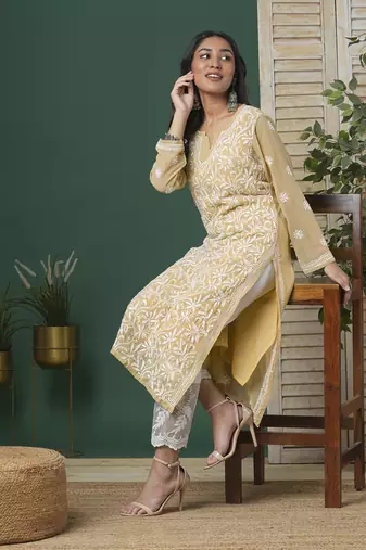 Women'S Hand Embroidered Fawn Straight Georgette Lucknow Chikankari Kurta With Slip