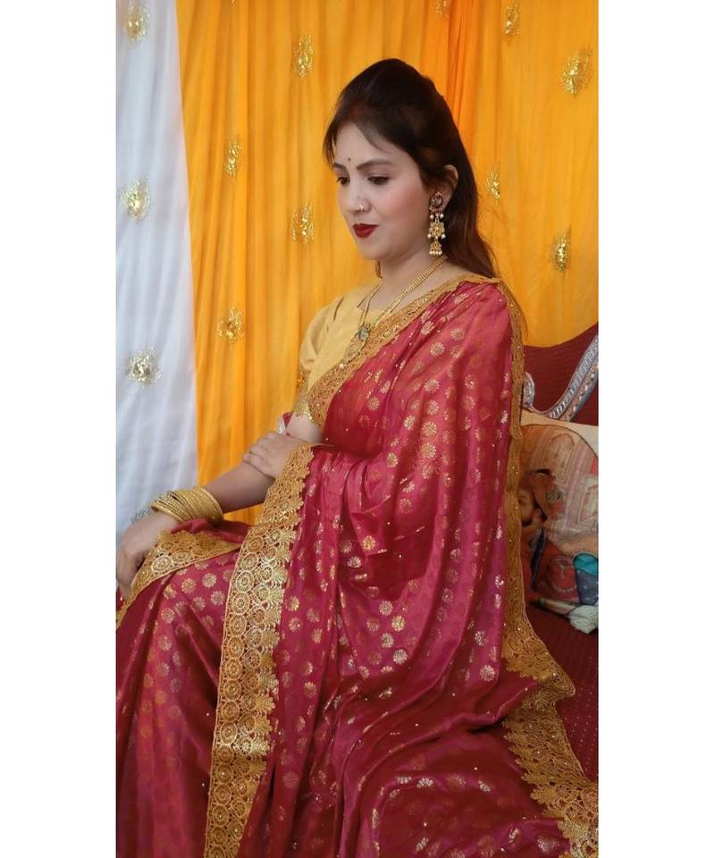 Aruna Saree with blouses Galaxy Foil Print With Lace Border  and Diamond  Saree with blouse