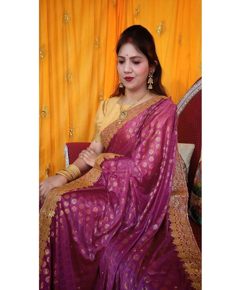 Aruna Saree with blouses Galaxy Foil Print With Lace Border  and Diamond  Saree with blouse