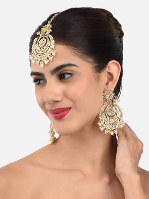 Designer Kundan Stone Bridal Dangler Pearl Stone Earrings Studs With Matching Maang Tikka 3