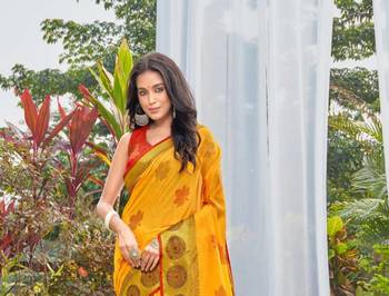 Yellow Woven Chanderi Saree With Blouse 3