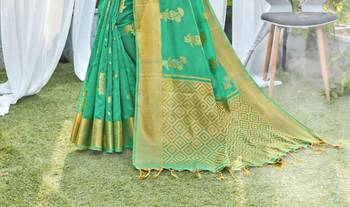 Turquoise woven art silk saree with blouse 4