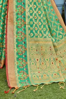 Green Woven Art Silk Saree With Blouse